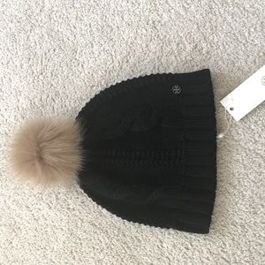 Tory Burch Cable Knit Pom Hat NWT